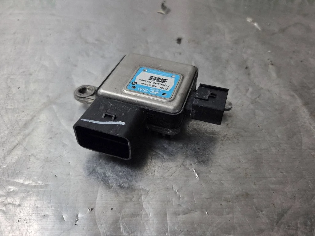 Coolant fan relay 25384Q0000