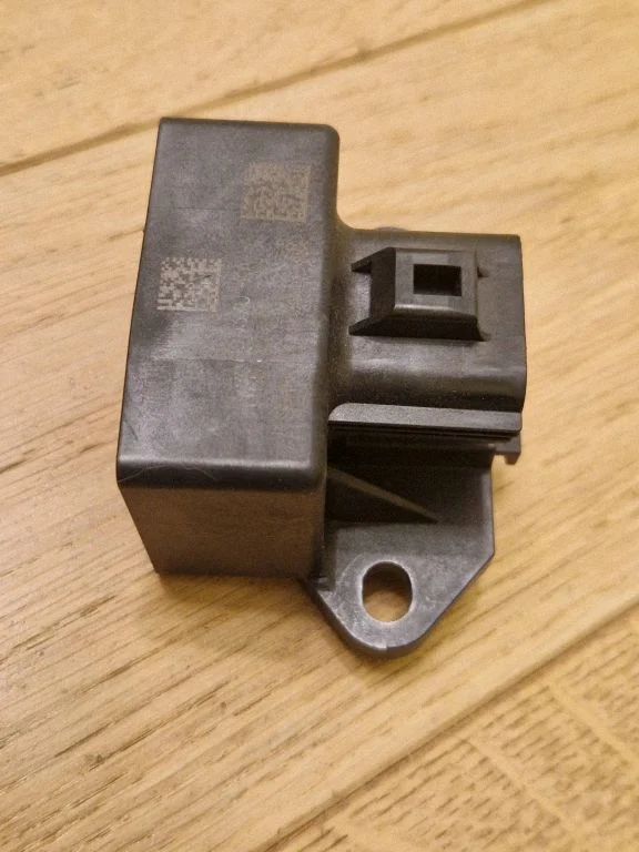 Fuel pump relay – Ford Fusion II (2013-)