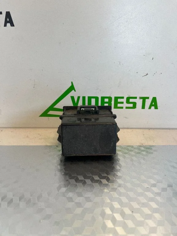 Relay mounting block