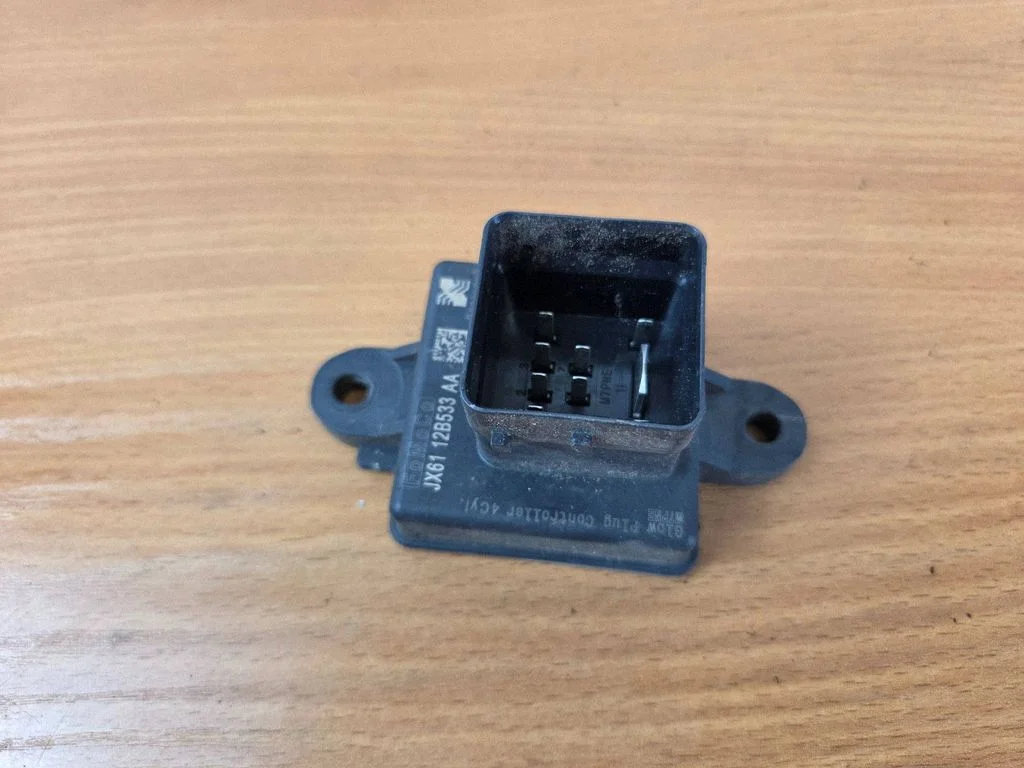 Glow plug pre-heat relay JX6112B533AA