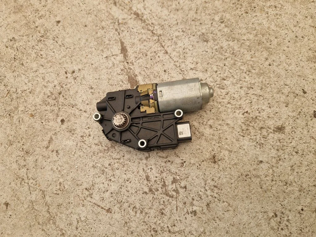 Sunroof motor/actuator – KIA Sportage (2011-2016)
