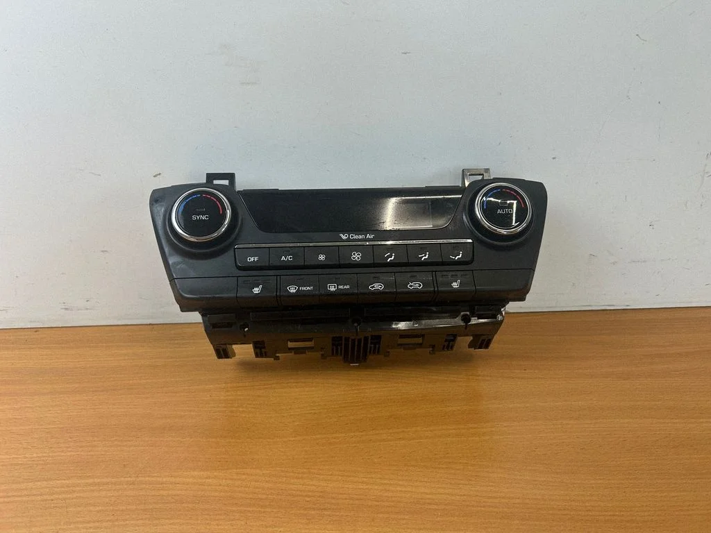 Climate control unit 97250D3XXX