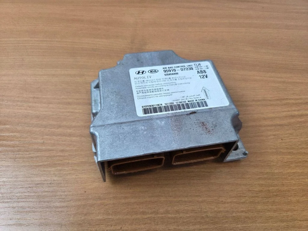 Airbag control unit/module 95910D7230