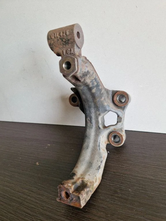 EGR valve cooler bracket – Skoda Octavia Mk3 (5E) (2013-2019)