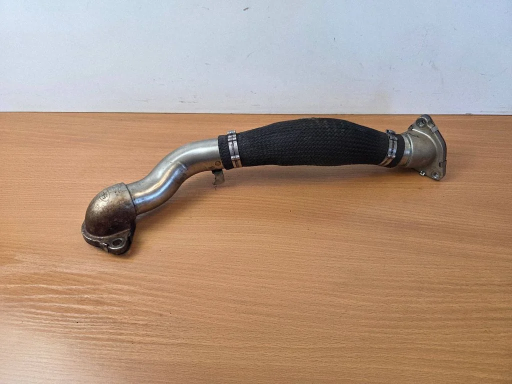 EGR valve line/pipe/hose GX719F468AA