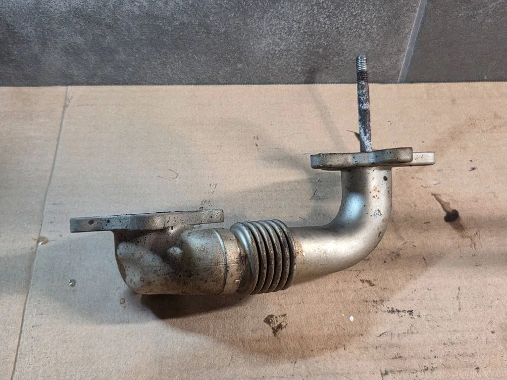 EGR valve line/pipe/hose