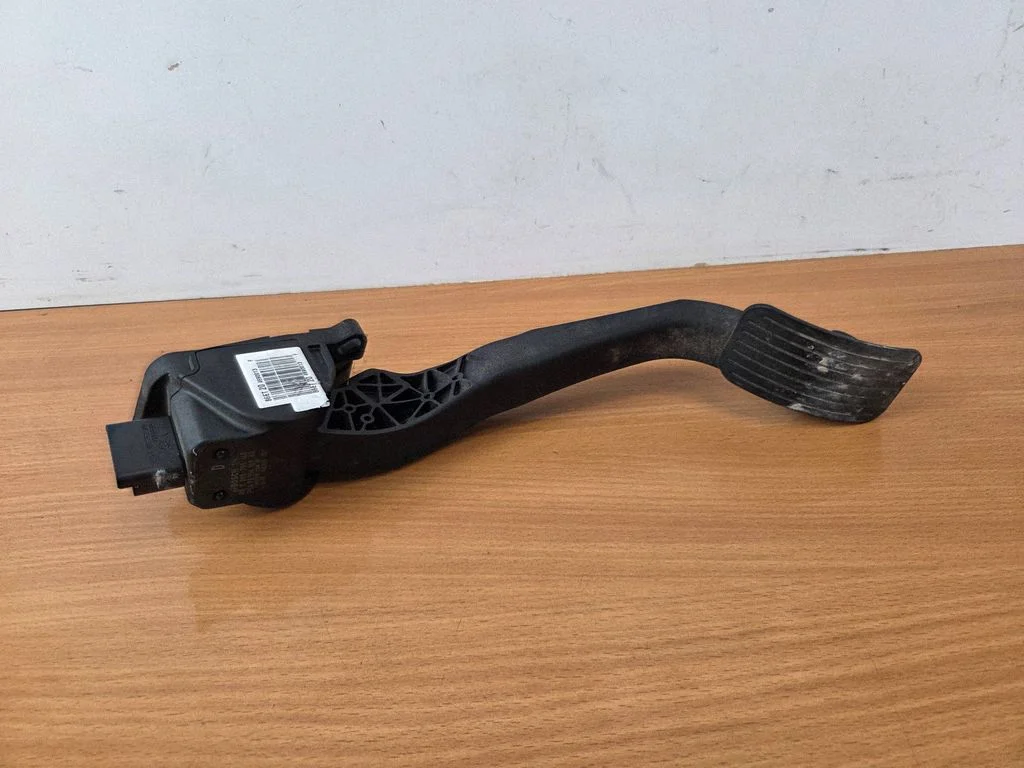 Accelerator throttle pedal 0280755168