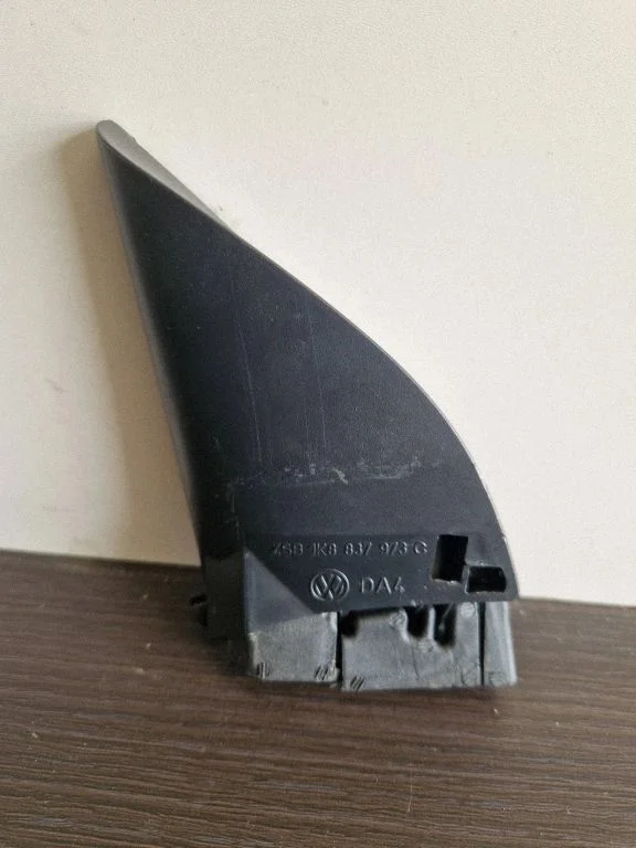 Välispeegli plastkate – Volkswagen Scirocco (2008-2016)