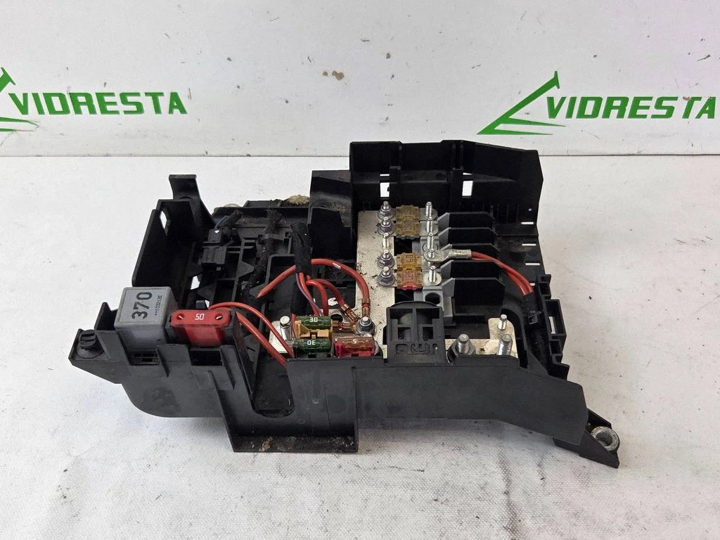 Fuse box set 7L0937548C