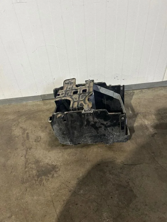 Battery box tray 8V2110723BD