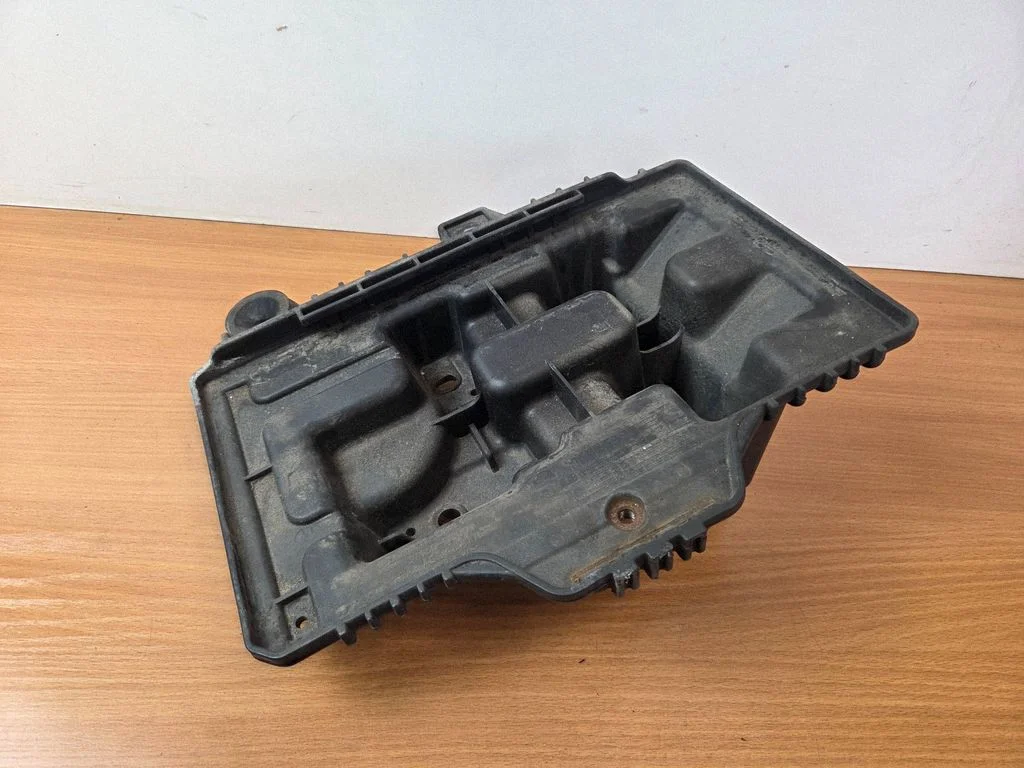 Battery tray 37150D3000