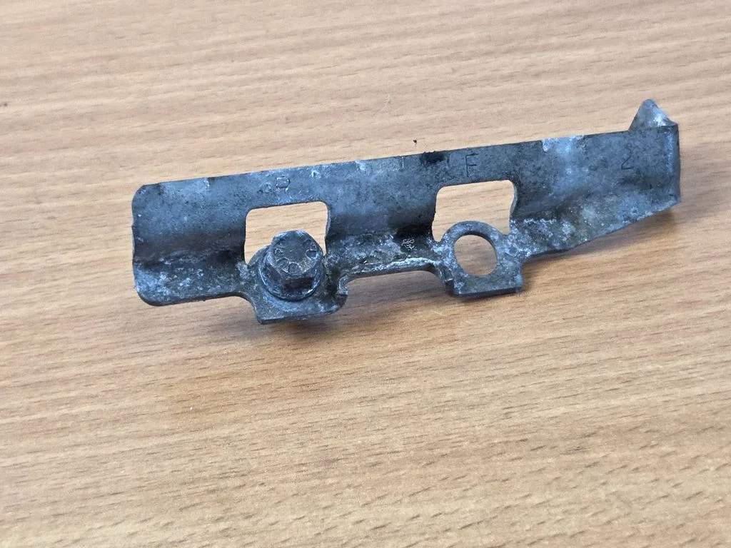 Battery bracket – Volvo XC60 (2014-2016)