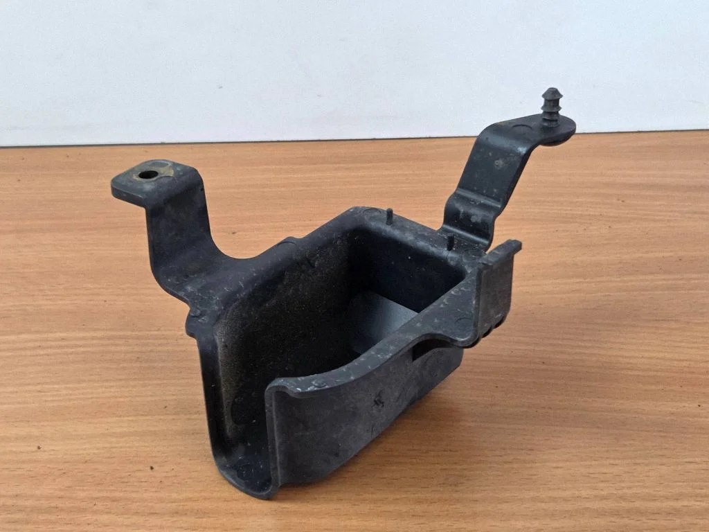 Other engine bay part JX6112C514BA