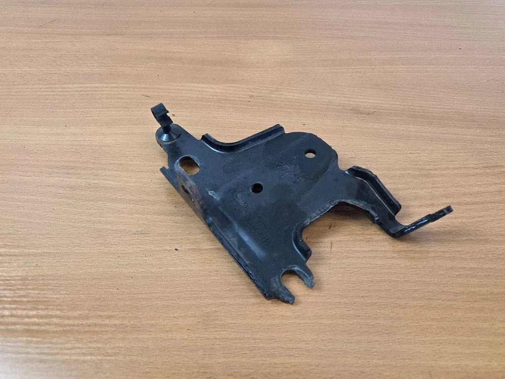 Other engine bay part JN1Q9J444AB