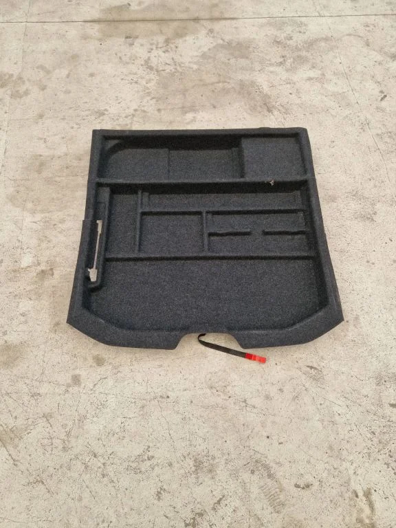 Glove box in trunk 31348247
