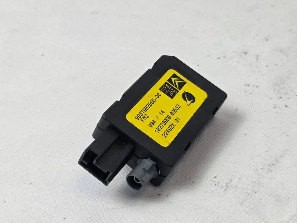 Aerial antenna amplifier 9807982580