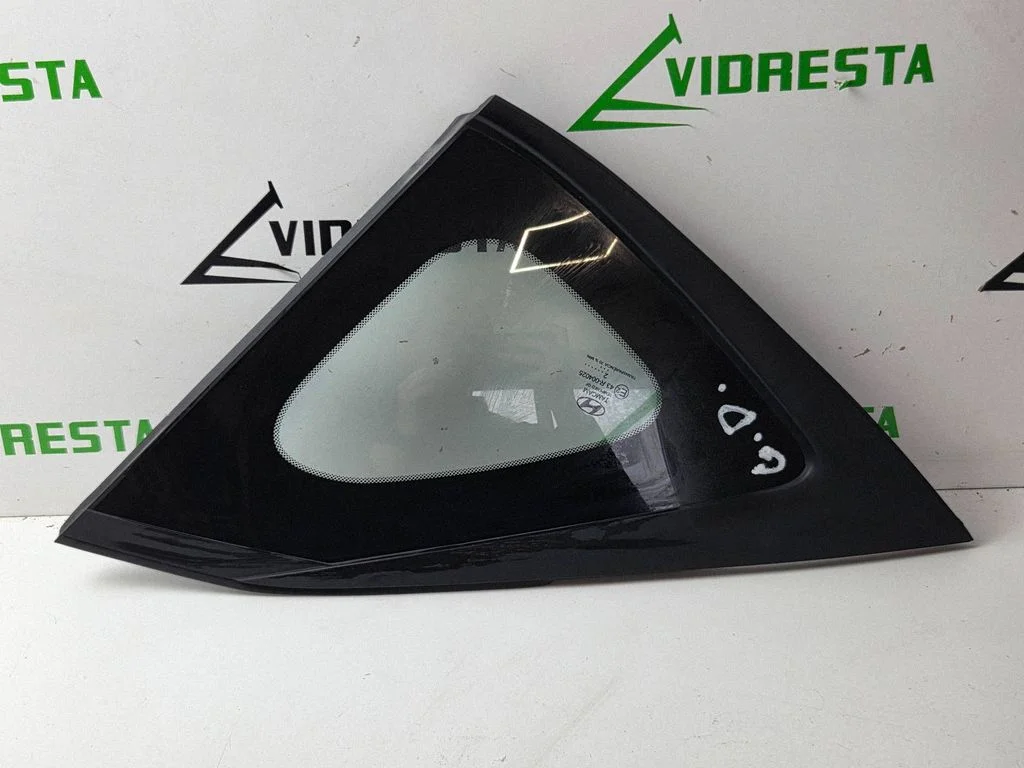 Rear side window 8782000XX0