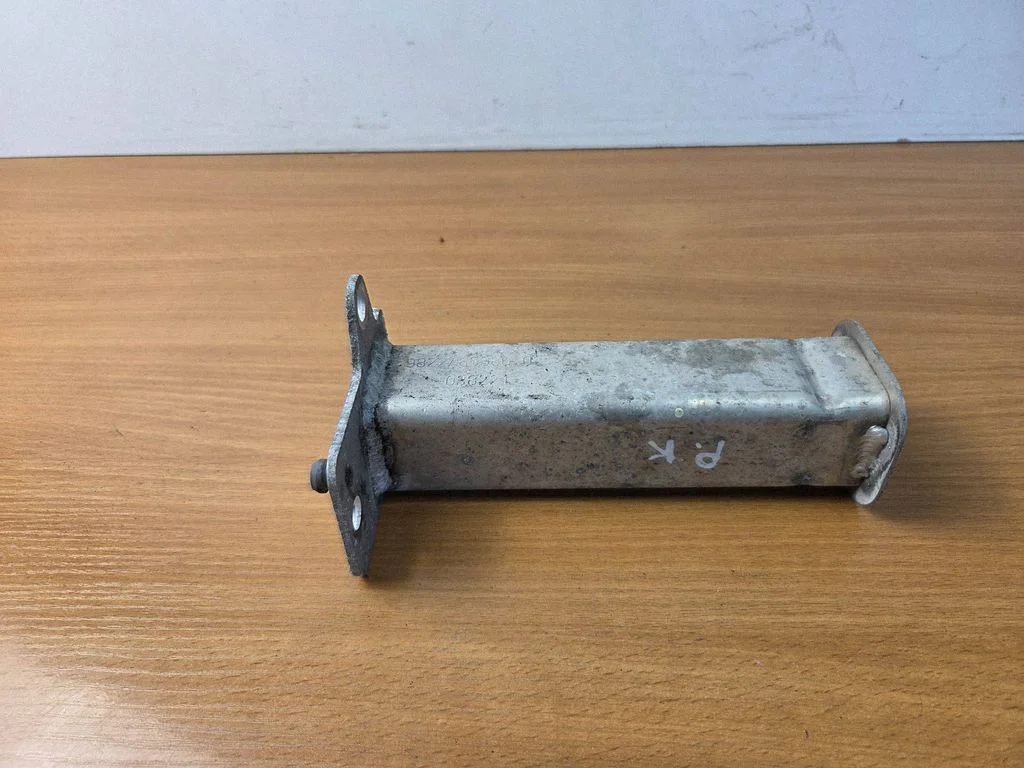 Esistange löögisummuti 9822485380