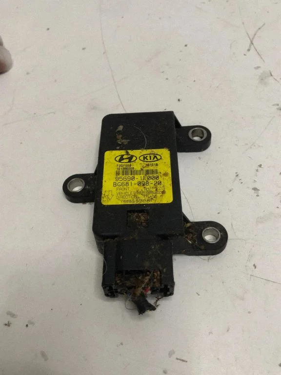 ESP acceleration yaw rate sensor 956901F000