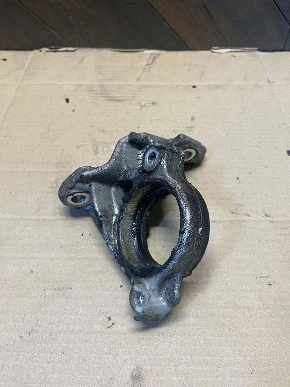 Driveshaft support bearing bracket – Peugeot 308 (2013-2021)