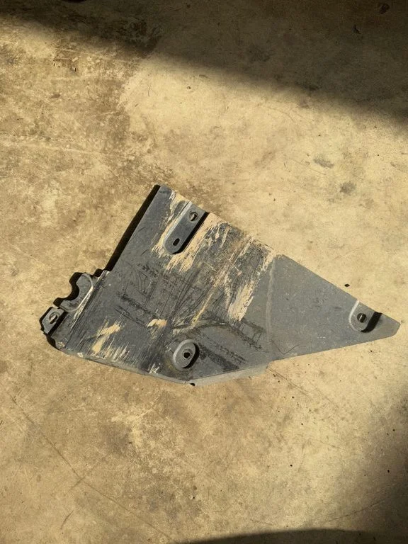 Rear underbody cover/under tray 9824408380