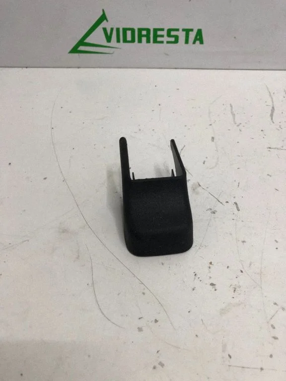 Front driver seat rail trim 1913443