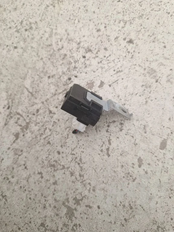 Immobilaiseri juhtplokk 954201D000