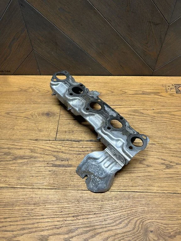 Väljalaskekollektori muu osa (-d) – Ford Focus (2018-)