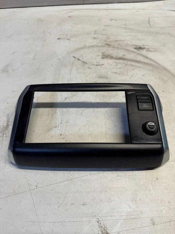 Radio/GPS head unit trim 9673861377