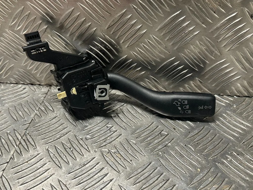 Indicator stalk 8P0953513E