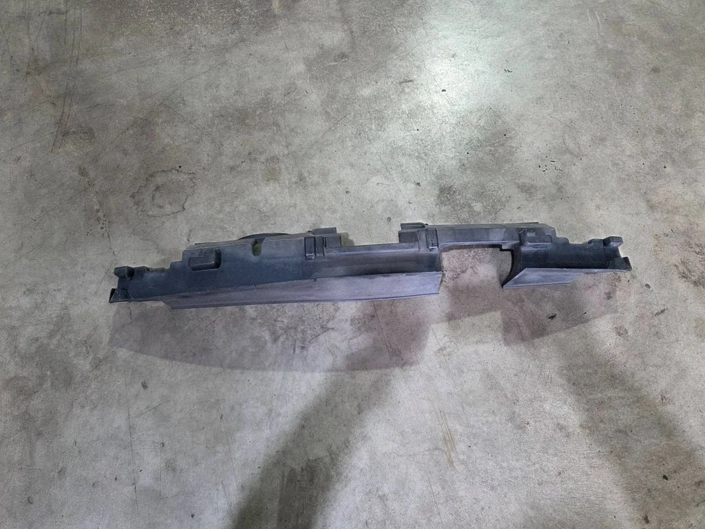 Radiator trim 71105T1FA