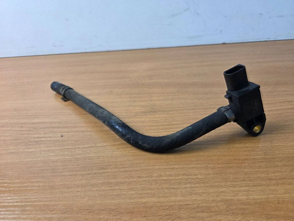 Exhaust gas pressure sensor BG3A9G824AB