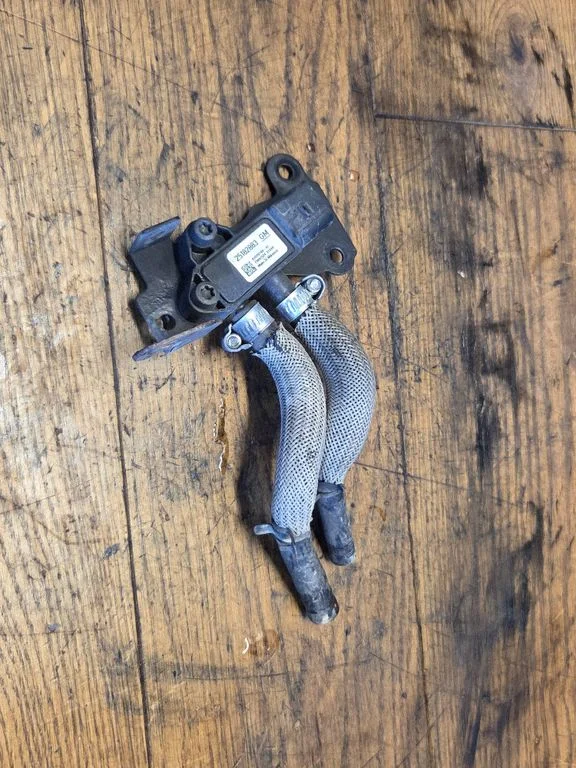 Exhaust gas pressure sensor 25182883