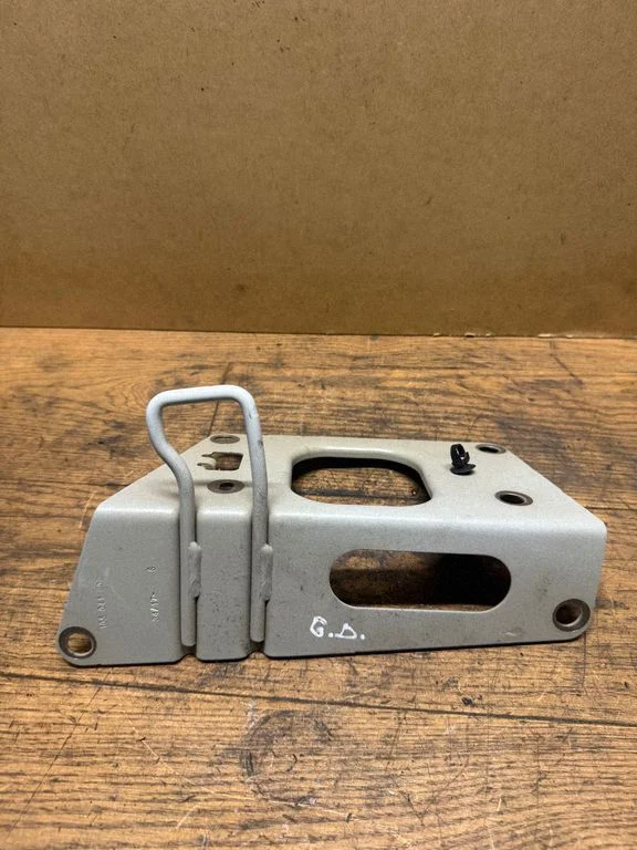 Seat back rest lock catch 105041