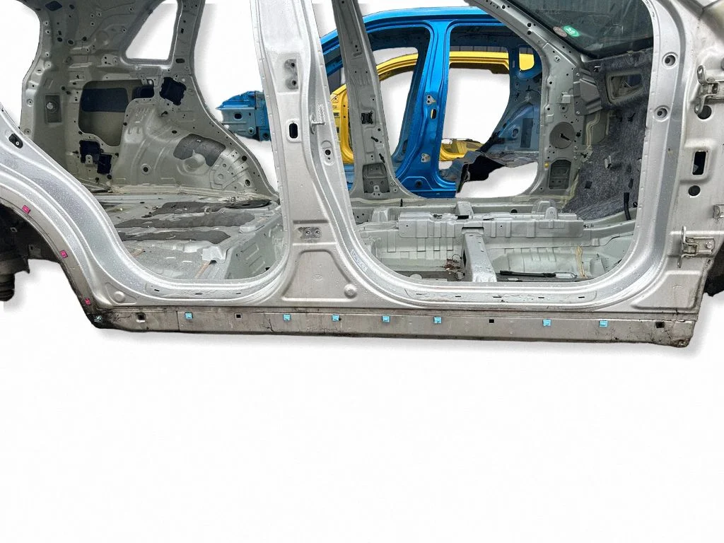 Esimene lävepakk (kereosa) – KIA Sorento (2015-2020)