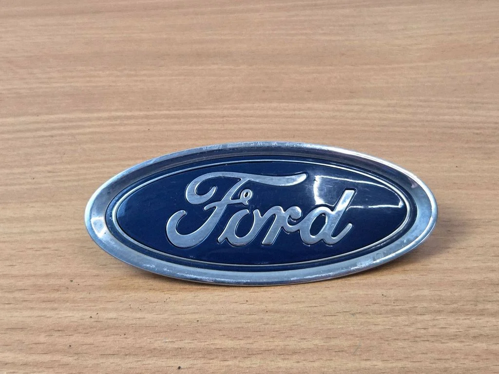 Tootja embleem / mudelitähed F1EB402A16AB