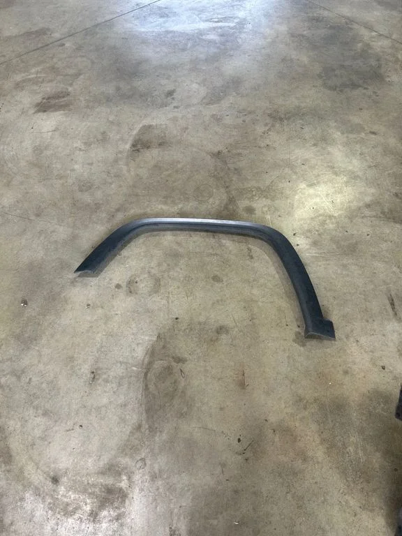 Fender trim (molding) 501681