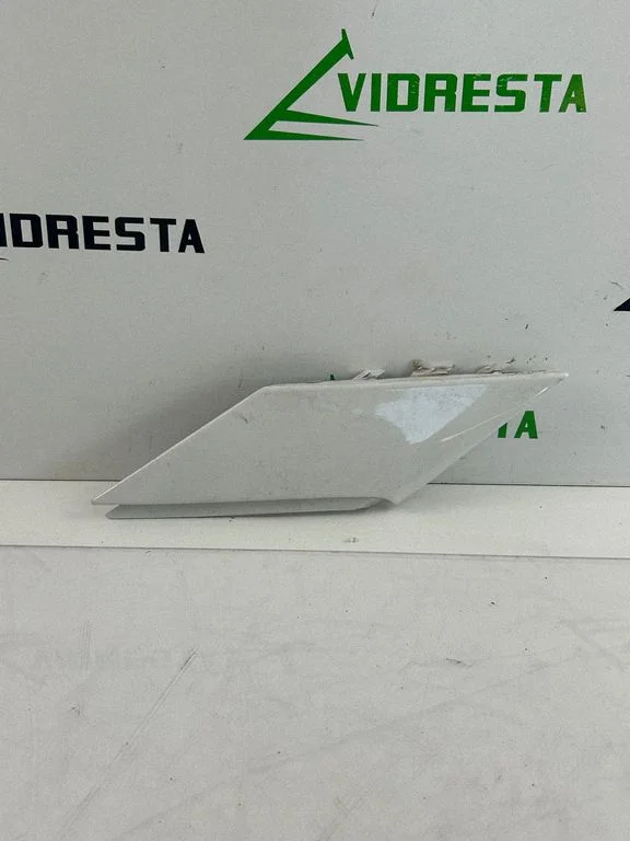 Poritiiva iluliist (molding) YP00065080