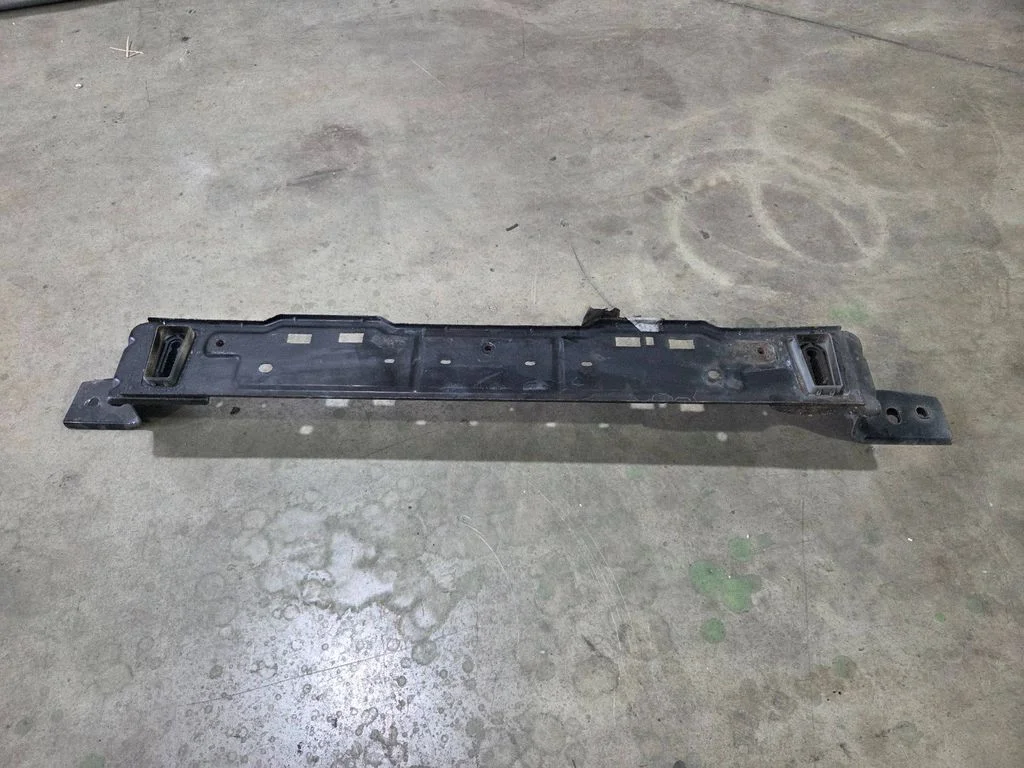 Bottom radiator support slam panel – Peugeot 308 (2013-2021)