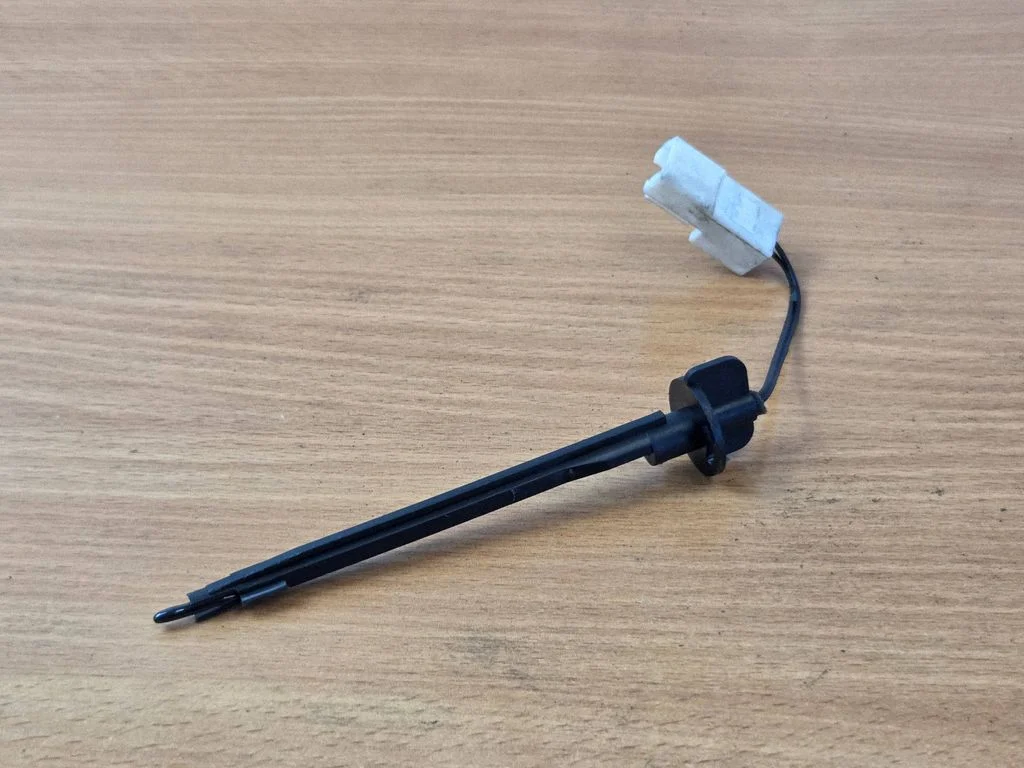 Interior temperature sensor