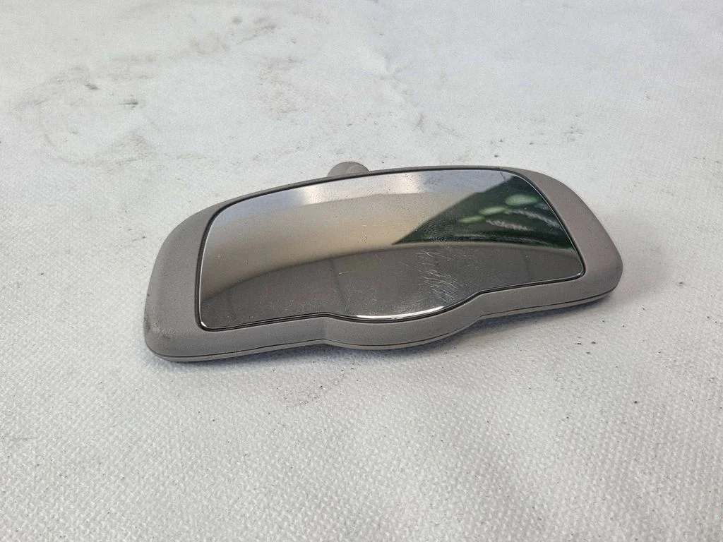 Rear view mirror (interior)