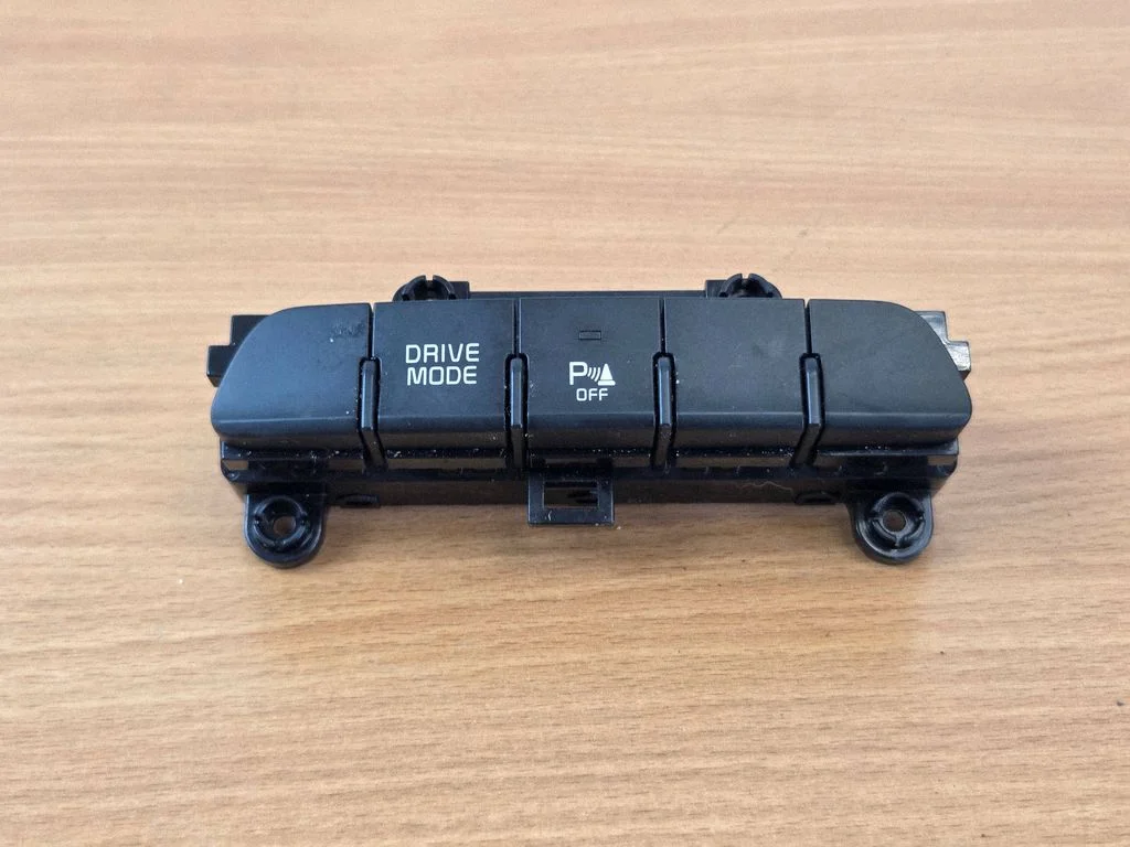Parking (PDC) sensor switch – KIA Stonic (2017-)