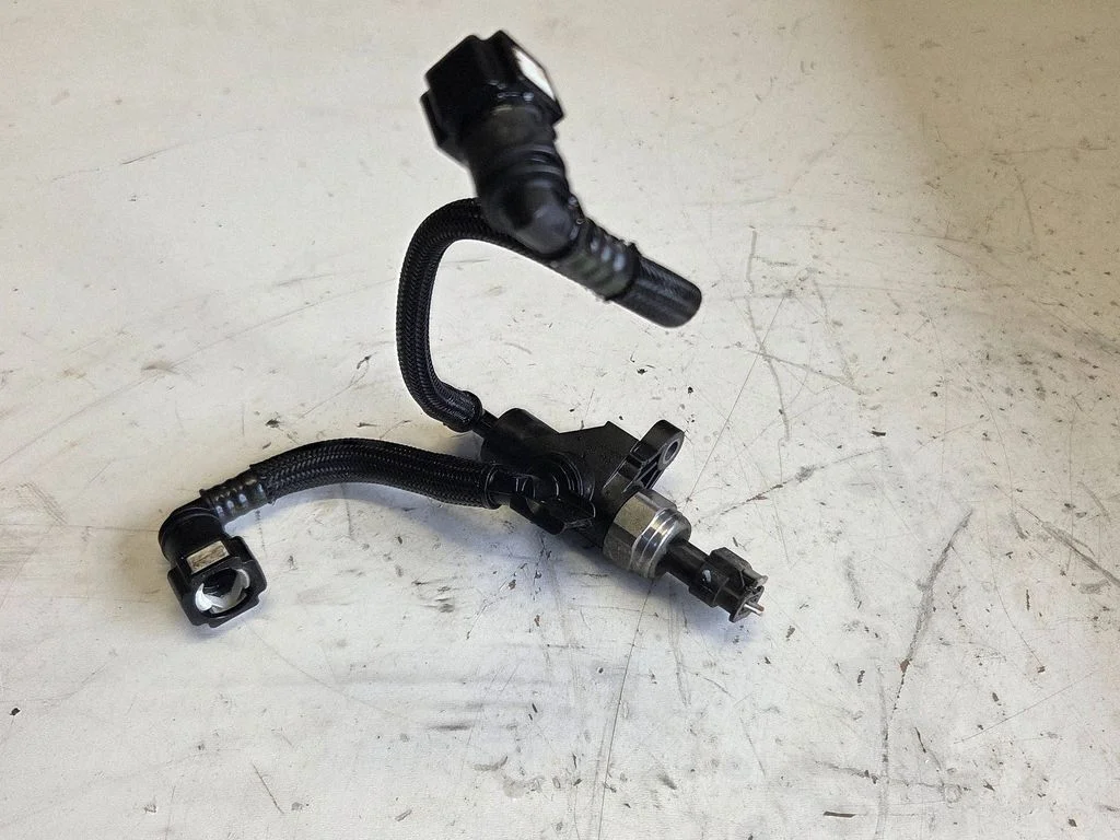 Fuel temperature sensor – Opel Combo E (2018-)