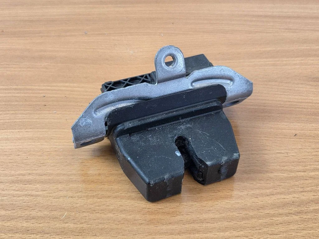 Tailgate lock latch – Ford Focus (2018-)