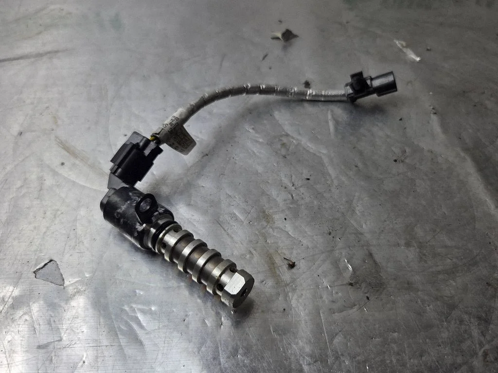 Camshaft vanos timing valve 2437607170