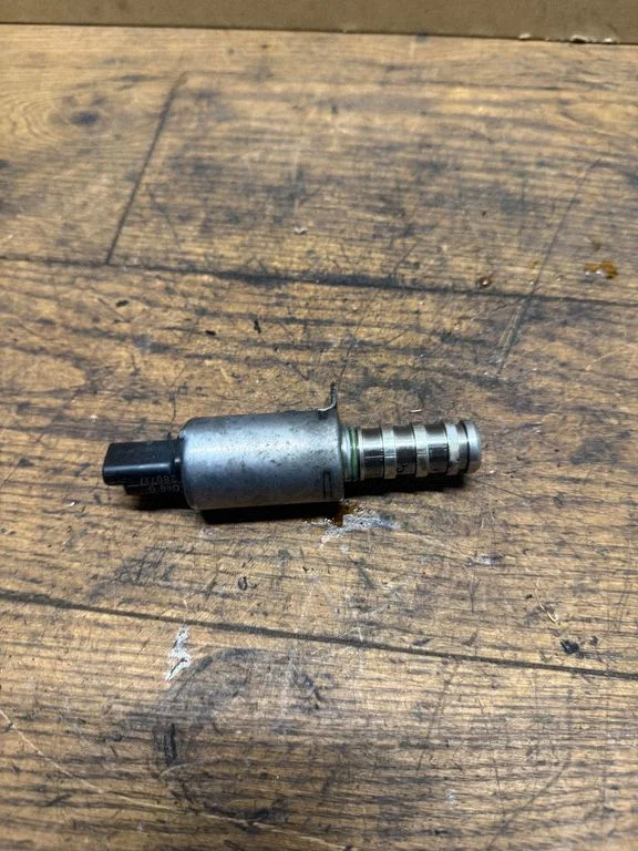 Camshaft vanos timing valve 9825813780