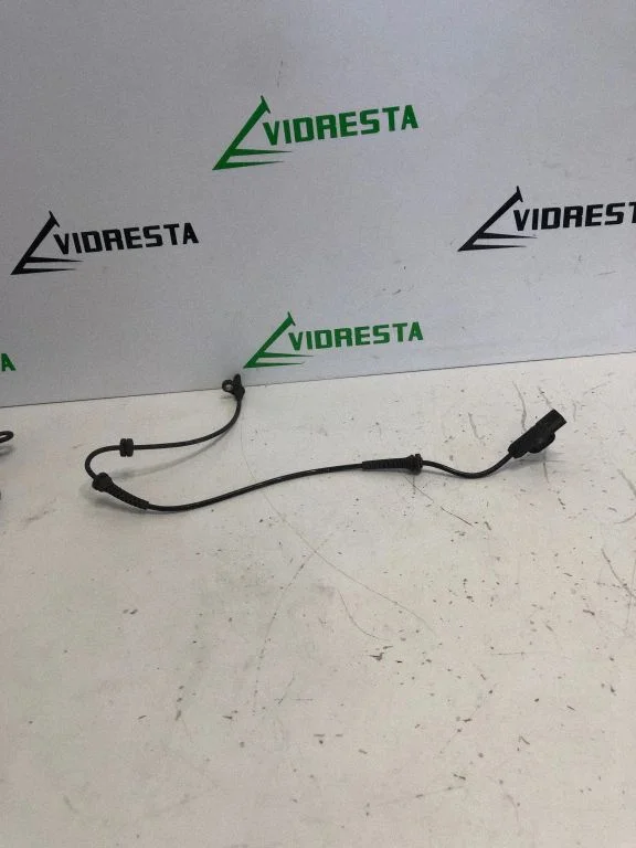 Rear ABS sensor wiring