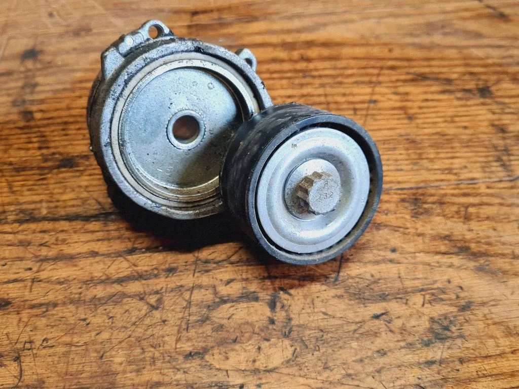 Napinacz paska alternatora ARV3220