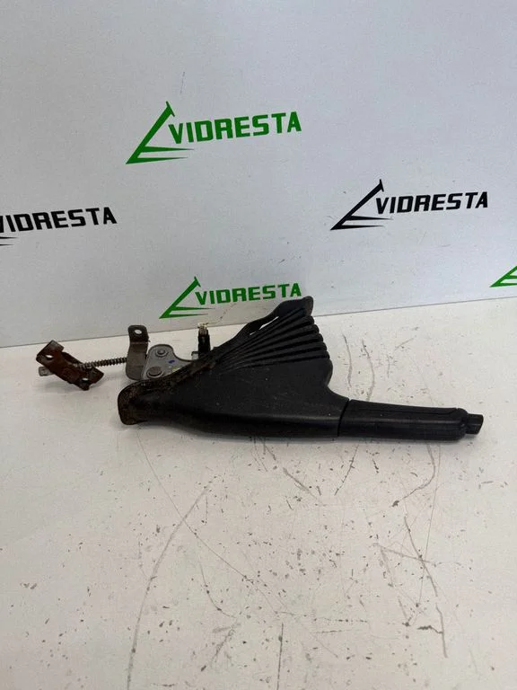 Käsipiduri vabastuskäepide