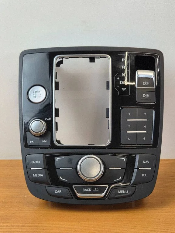 Multimeedia juhtplokk 4G2919610B